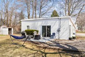 Coop Cottage -Walk to Downtown - Image 2