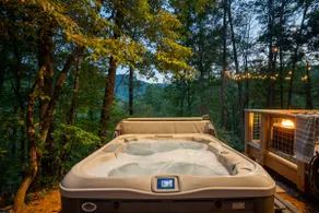 Luxury Cabin- Hot Tub, Mtn Views from Every Window, Mins to Clayton - Image 2