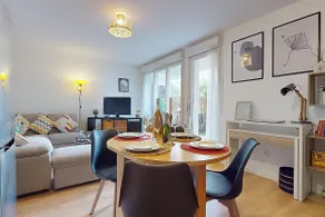 Exceptional two-room apartment with terrace - Image 4