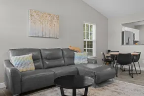 Freshly redone 2-bedroom 2-bath w/ peaceful patio - Image 2