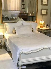 Cozy, Versatile and Well-Located Spa Loft - Image 3