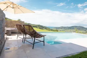 House on the mountain with wellness area, bar and panoramic views - Image 2