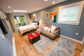 Sweet Retreat | Garden & Bunnies | Long/Short Stay - Image 2