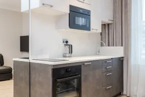 Chic Family Studio Flat with A/C, Chelsea - Image 3