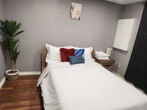 Beautiful 2-bedroom suite - Image 4