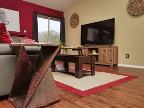 Your Charming Safe Family Friendly Domicile Awaits - Image 4