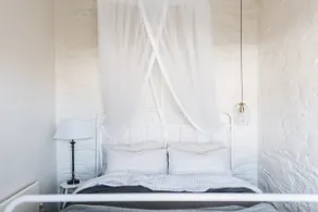Bath, Fireplace and Luxury. Foxlow Stone Farmstay. - Image 4