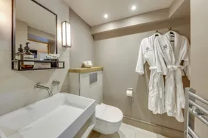 Beautiful Private apartment in Luxury Rural Escape - Image 5