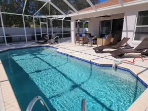 Coconut Courtyard, Tiki Hot Tub, Private Pool & Courtyard Retreat - Image 5