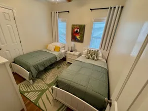 Gateway Getaway-Near RDU, RTP, Angus Barn,Downtown - Image 5
