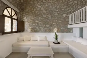 Executive Suite with Jacuzzi - Image 4