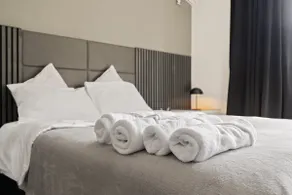 Charming studio apartment in a prime location with balcony - Image 2