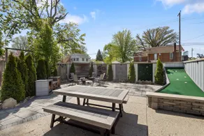 Fascinating & Fun Family Haven w hot tub! - Image 2
