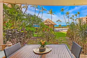 Oceanfront Bliss - Walk to Boats, Bites & Beach! - Image 4