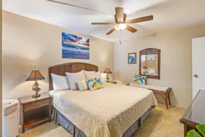 Oceanfront Bliss - Walk to Boats, Bites & Beach! - Image 3