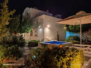 JB VILLA ,Stunning Santorini Escape w/heated jacuzzi and enclosed garden. - Image 2
