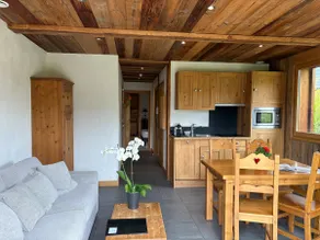 Apartment in Charming Chalet with Balneo Pool - Image 2