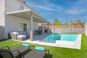❤️Newly Remodeled Beautiful 4BR Modern Home - Image 3