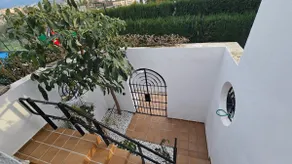 4 Bedroom Townhouse 200 meters from the Beach! - Image 4