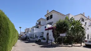 4 Bedroom Townhouse 200 meters from the Beach! - Image 3