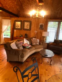 River cabin 8 - Peaceful & rustic notty pine - Image 4