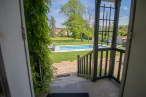 Large villa with swimming pool one hour from Paris - Image 5