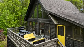 Bright & cheery! Modern, quiet, peaceful. - Image 4
