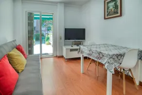 Nice apartment with terrace - Image 3