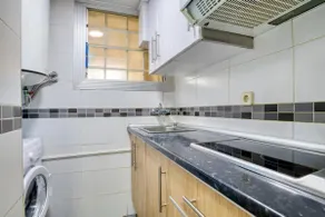 Nice apartment with terrace - Image 5