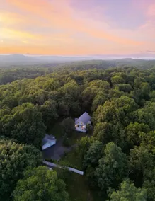 Catskill Chalet: Hot Tub, Fire Pit, Cozy, Private - Image 2