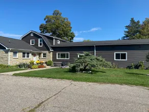 Country 4 - Bedroom home with indoor heated pool - Image 3