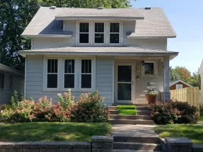 That cute house in West Saint Paul - Image 2