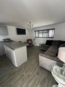 Willow Lodge - Image 2
