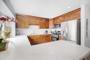 Sunny 3BR HB Retreat - Near Beaches & Disneyland! - Image 3