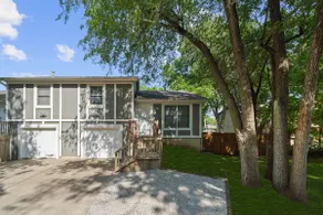 Clean, spacious, and fully renovated townhouse with modern charm and comfort. - Image 2