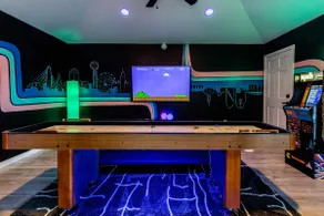Luxury Private Beach Hot Tub Pool & Game Room - Image 3