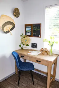 Point Ruston Cozy Cottage - Image 3