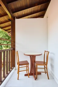 Traditional Hotel with Heated Pool - Image 5