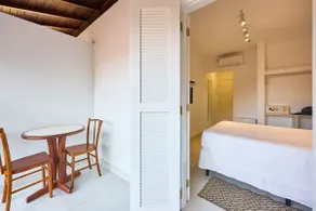 Traditional Hotel with Heated Pool - Image 3