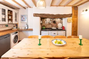 Charming Devon Country Manor - Hot Tub - Sleeps 12 - Image 2