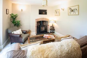 Charming Devon Country Manor - Hot Tub - Sleeps 12 - Image 3