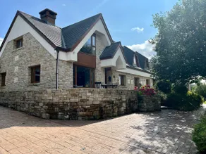 3-bedroom Apartment with Lake Views in Drumshanbo - Image 2