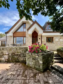 3-bedroom Apartment with Lake Views in Drumshanbo - Image 3