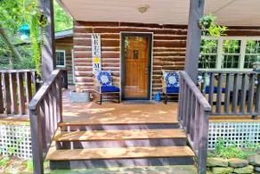 Large Rustic Log Cabin in the Laurel Highlands - Image 4