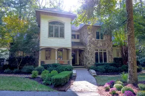 Spacious 5BR Family Retreat | Near Apex + RTP - Image 3