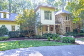 Spacious 5BR Family Retreat | Near Apex + RTP - Image 4