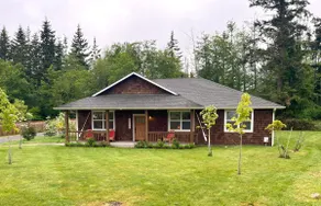 Whidbey House 3 BR 2 BA Porch & Patio: Watch for Deer and Bunnies. Sleeps 6-7 - Image 3