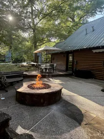 Log Home Retreat on 4 acres - Image 2