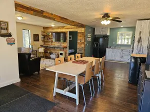 Quaint 2 bedroom cottage in the pines - Image 5