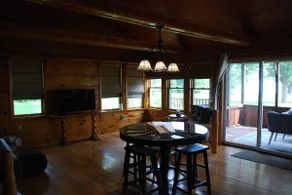 Lakeside Cabin - Image 3